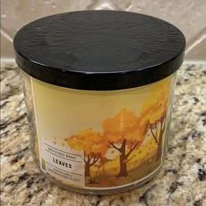 Bath and Body Works 3 Wick Candle